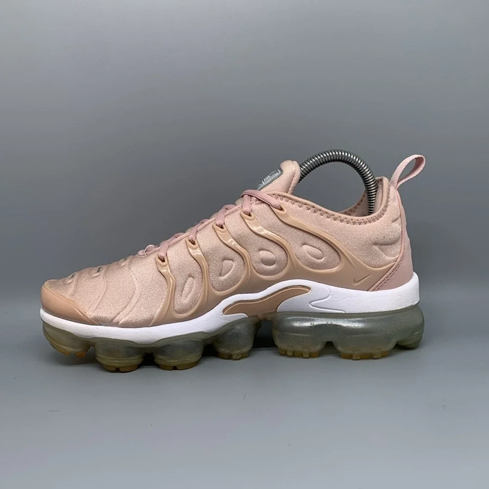 Nike Air VaporMax Plus Pink Oxford DM8327-600 Women's‎ Sz 8.5